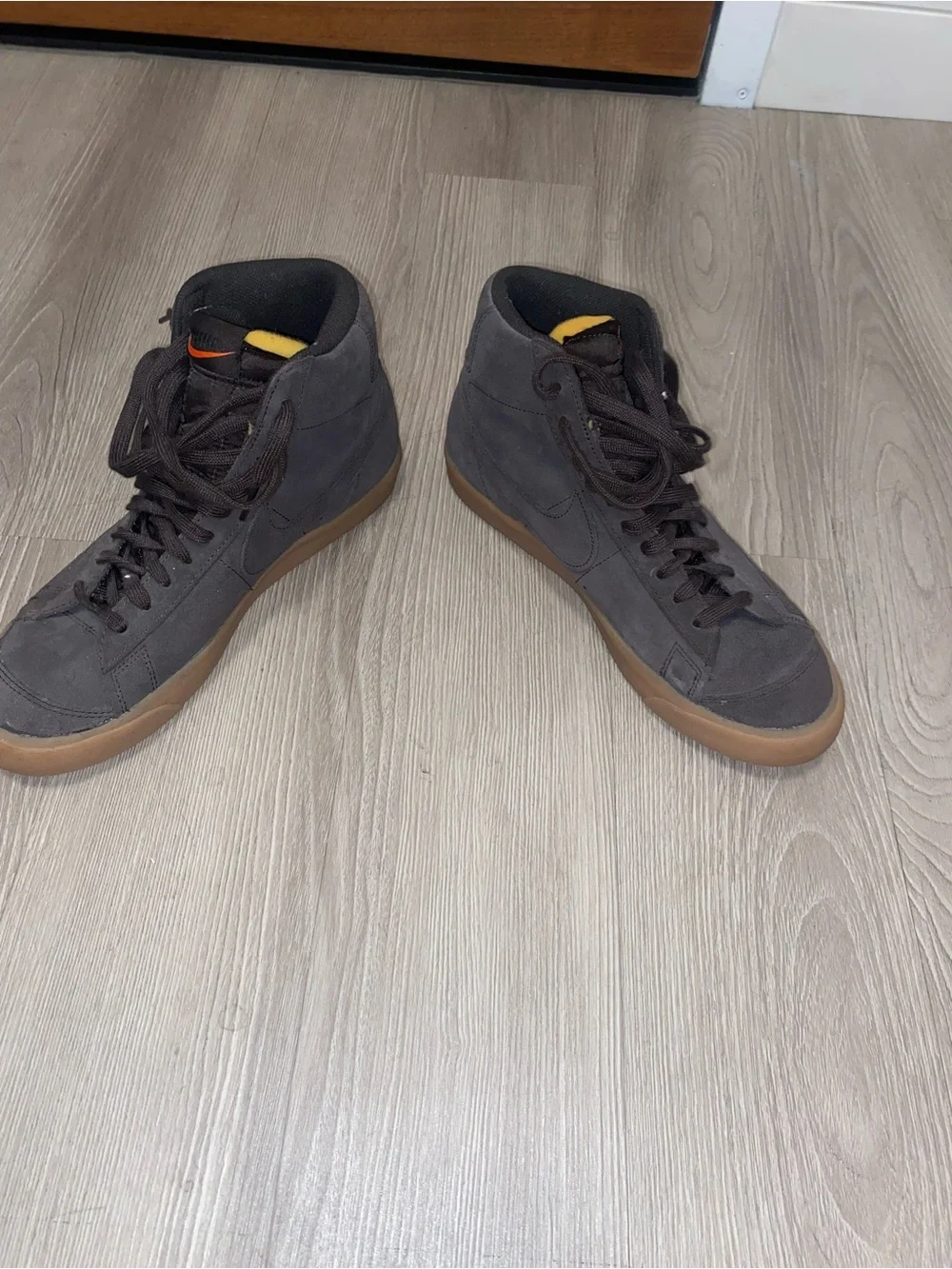 Nike brown high